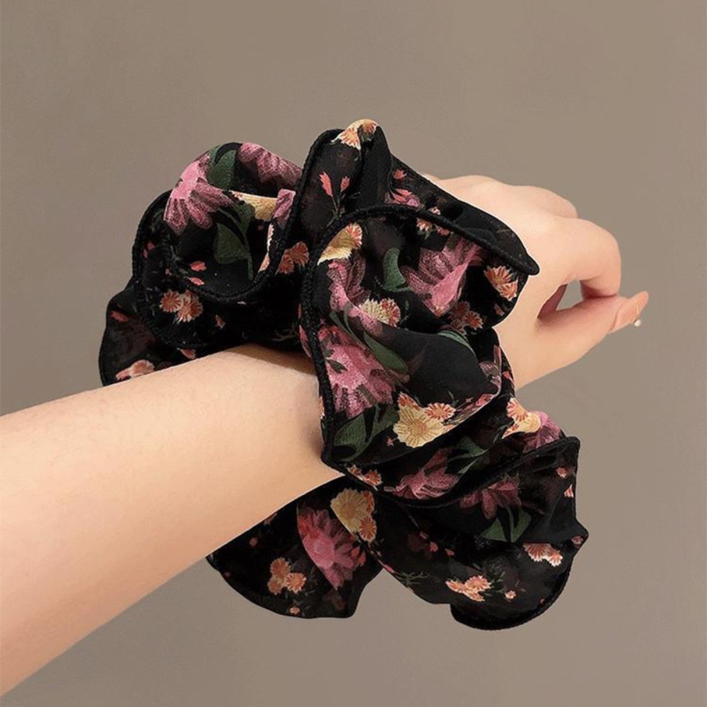 Vintage Fashion Looks - 1 szt. Modna, vintage'owa, ciemna, kwiecista