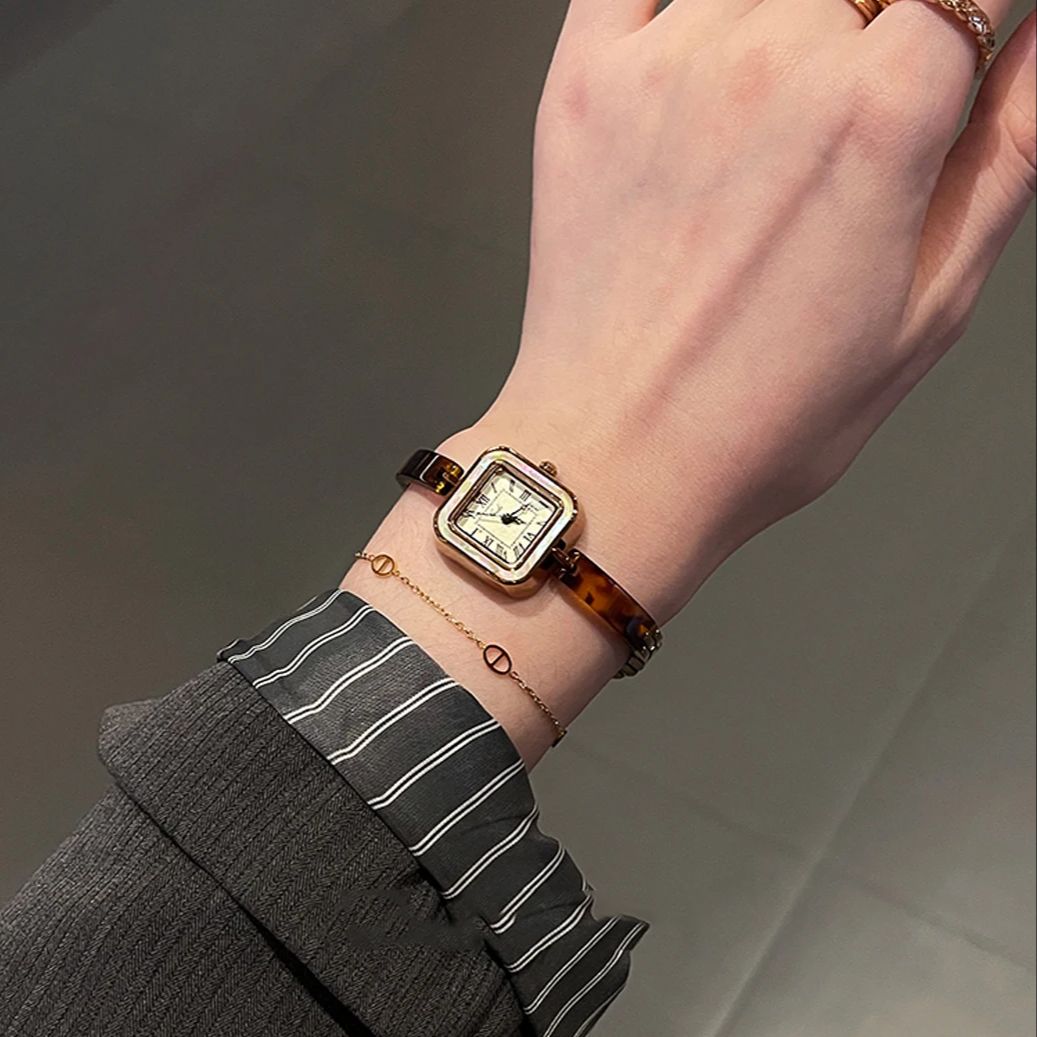 Luksusowe zegarki damskie w st – Vintage Fashion Watches recenzja i cena