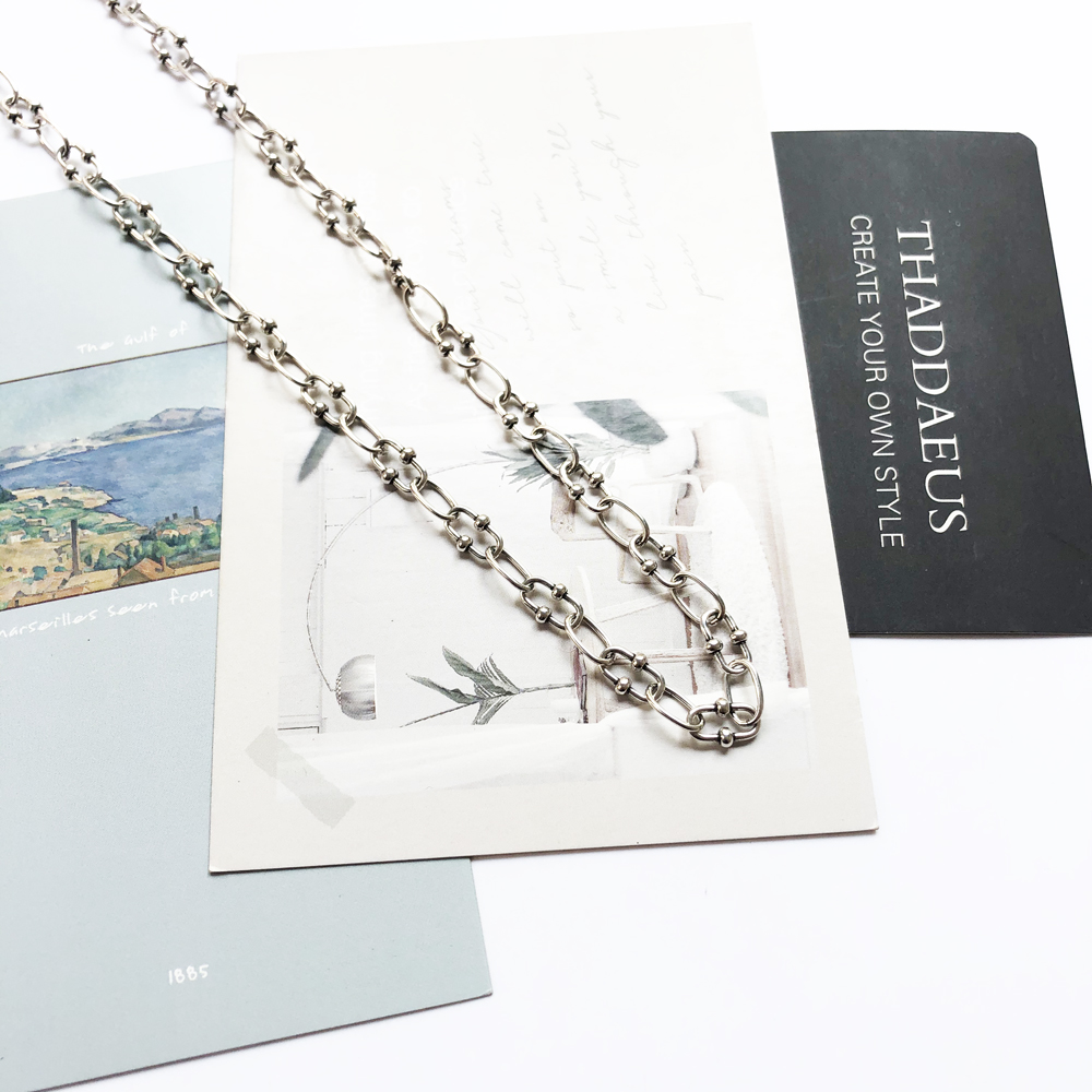 Niezwykły naszyjnik z amuletem – Vintage Fashion Looks recenzja i cena