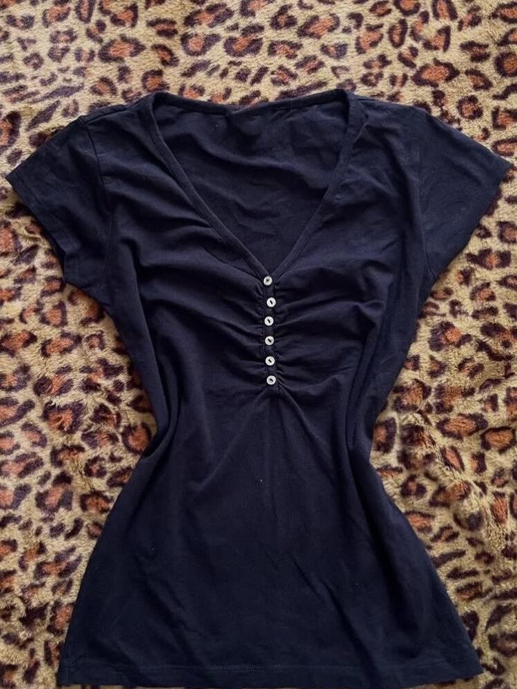 Koreańskie vintage ciemnoniebi – Vintage Fashion Korea recenzja i cena