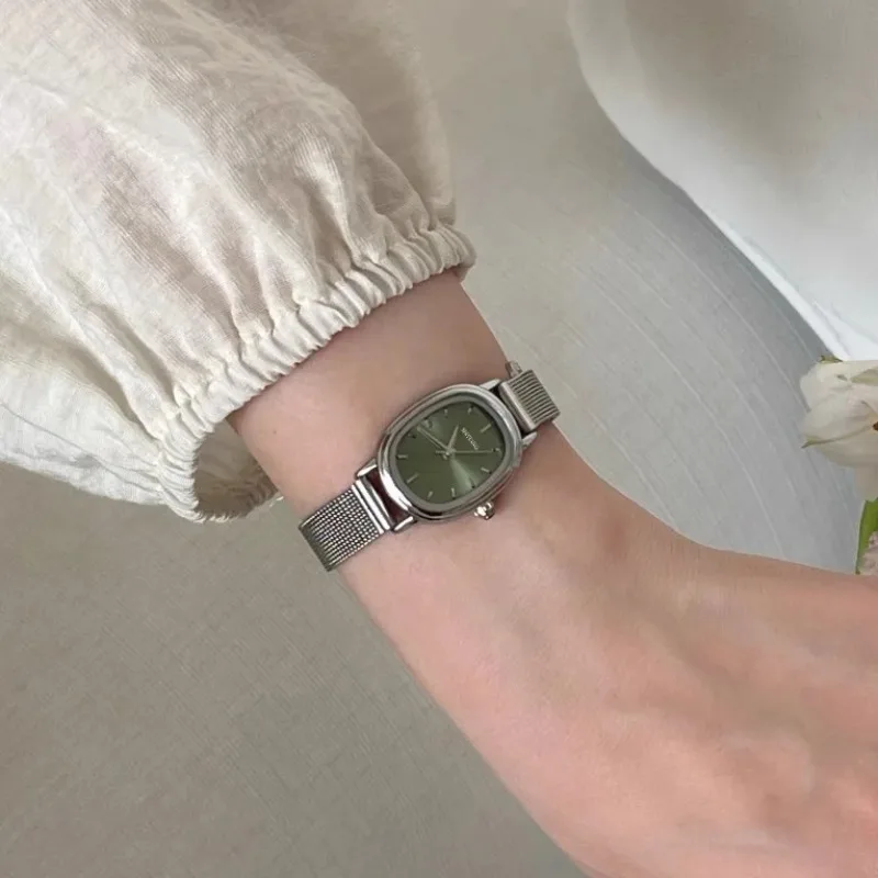 Mała owalna tarcza Zielony zeg – Vintage Fashion Watches recenzja i cena