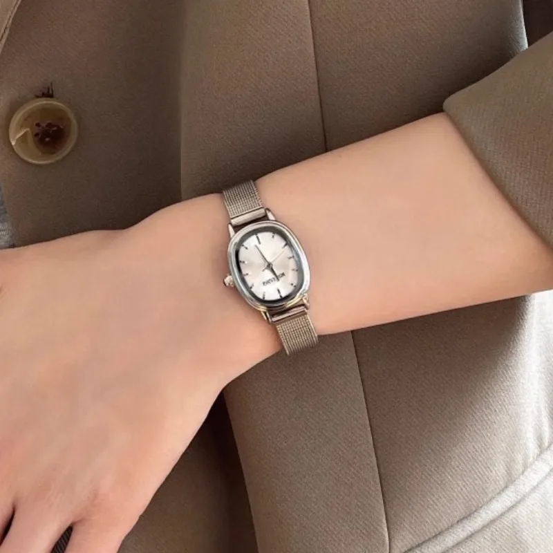 Mała owalna tarcza Zielony zeg – Vintage Fashion Watches recenzja i cena